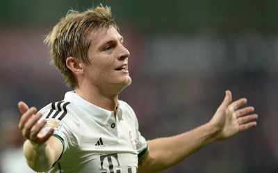 BET5体育精华-佩德里这球凌空抽射入网