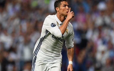 BET5体育动态-阿莱西娅鲁索点球绝杀